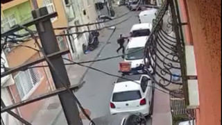 İstanbul'da 13 yaşındaki 2 çocuğun tartışması kanlı bitti: Sokak ortasında bıçakladı!