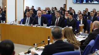 TBMM Başkanı Kurtulmuş'u kızdıran sözler! Salonu terk etti