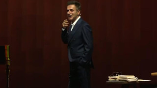 Rockçı Teoman'dan sürpriz: Stand-up gösterisi olay oldu!