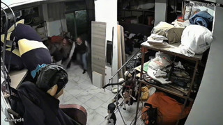 Sosyal medya fenomeni, boşanma aşamasındaki eşi ve ailesi tarafından darbedildi