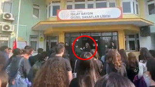 Lisede Andımız krizi: Öğrenciler Andımız'ı okudu, müdür susturmaya çalıştı!