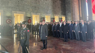 Cumhurbaşkanı Erdoğan Anıtkabir'de: ''Cumhuriyet'e tutkuyla sahip çıkıyoruz''
