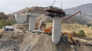 Diyarbakır'da viyadük inşaatında iskele çöktü: Ölü sayısı yükseldi