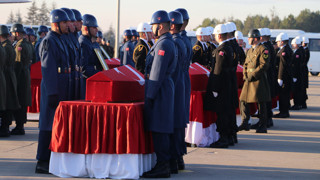 Bugün de ''günaydın'' diyemedik... 20 vatan evladına son görevde gözyaşları sel oldu