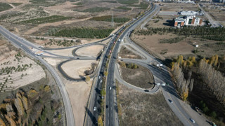 Sabancı - Ankara Bulvarı Kavşağı Yonca Tipi düzenlemeyle yeniden hizmete açıldı