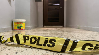 Annesini de ağabeyini de uyurken silahla vurarak katletti!