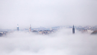 Sis bir şehrimizi yuttu, geriye sadece camilerin minareleri kaldı...