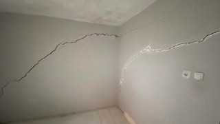 Bu mahallede duvarları çatlamayan bina kalmadı!