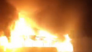 İstanbul'da İETT otobüsü alev alev yandı