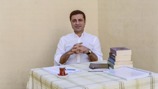 Selahattin Demirtaş, Bülent Arınç'a rest