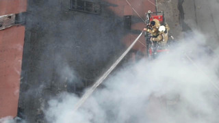 İstanbul'da tekstil fabrikasında yangın paniği