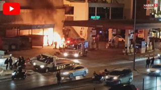 Akaryakıt istasyonunda şarj olan elektrikli araç alev alarak patladı! Ortalık savaş alanına döndü