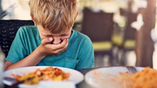 Uzmanından ölüme kadar götüren gıda zehirlenmeleri için kritik uyarı