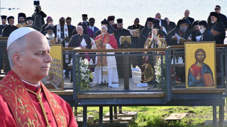 Ve Papa İznik'te... Tarihi bazilikada tarihi ayin!