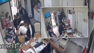 Kadın muhtardan ret cevabı aldı, tekme tokat saldırdı!