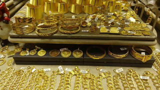 Ünlü ekonomistten altın yatırımcısını heyecanlandıran tahmin! Gram altın için hedef verdi