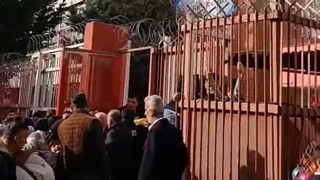 İstanbul'da okulda doğal gaz paniği: Öğrenciler tahliye edildi