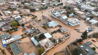 Sağanak yağış sonrası mahalle sular altında kaldı