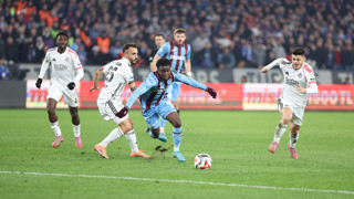Trabzonspor - Beşiktaş maçında 6 gol, 1 kırmızı kart çıktı