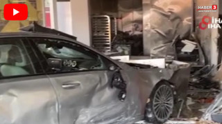 Korkunç kaza... Önce bisiklete çarptı ardından markete daldı: 3 öllü, 16 yaralı!