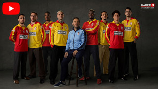 Galatasaray’dan 5 yıldızlı retro devrimi: Aslan’ın nostaljik formaları 5 yıldızla sahaya indi