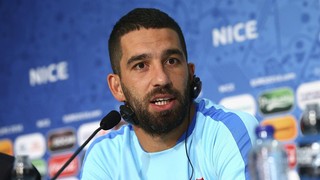 Arda Turan Milli takımı bıraktı !