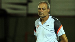 Adanaspor, Levent Eriş'in yerine Engin İpekoğlu'nu göreve getirdi