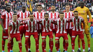 Sivasspor'da 4 futbolcu sarı kart sınırında