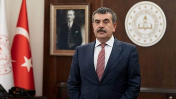 Bakan müjdenin müjdesini verdi: ''Öğretmen arkadaşlara müjdeyi verelim''