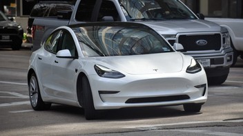 TESLA fiyatlarına 4 ayda 3'üncü zam