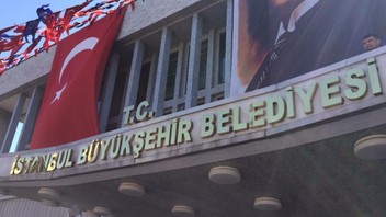 İBB'nin yaptığı tüm ihalelelerin listesi istendi