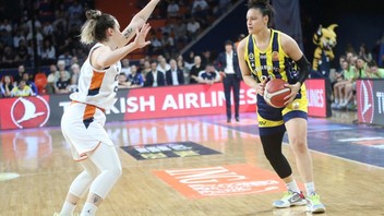 Fenerbahçe Alagöz Holding şampiyon oldu