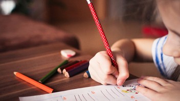 Öğretmenler veliden izin almadan bunu yapamayacak: Ceza geliyor