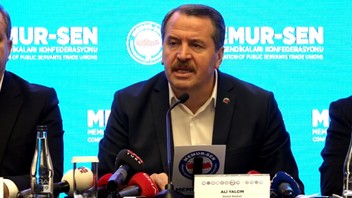 Memur-Sen’den maaş zammına sert tepki: ''Refah payı istiyoruz''
