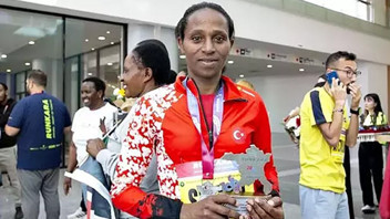 Türkiye'nin rekortmen atleti 30 ay spordan men edildi