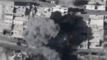 İsrail, Suriye'nin kalbini bombaladı