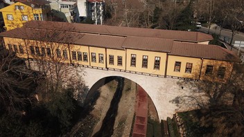 Dünyanın en eski köprüsü yıllara meydan okuyor