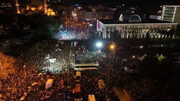 On binlerce kişi Saraçhane'de buluştu; Özel'den Erdoğan'a olay sözler!