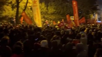Ankara'da Adalet Bakanlığı önünde İmamoğlu'na gözaltı protestosu