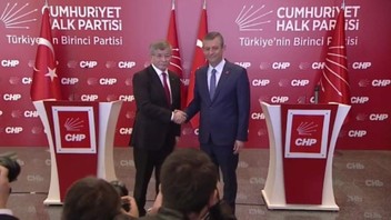 Özel, Erdoğan'ın açtığı ''cuntacı'' davasına Bahçeli ile yanıt verdi!