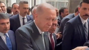Erdoğan'a Meclis koridorlarında ''icazet'' sorusu