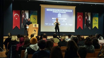 Beylikdüzü'nde ücretsiz dijital pazarlama eğitimi
