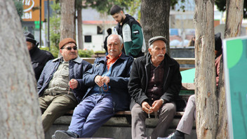 TÜİK'in ardından SGK da mahkemelik oldu: Emeklilerin maaşlarını 35 bin TL'ye yükselebilir!