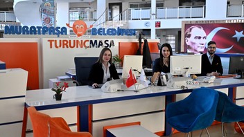Muratpaşa Belediyesi'nin Turunç Masa'sına her 2 dakikada bir telefon