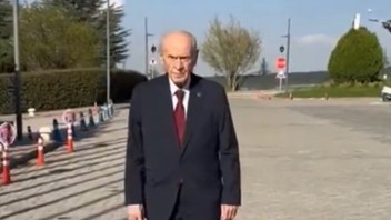 MHP, Bahçeli'nin yeni görüntülerini paylaştı: ''Hele durma yürü...''