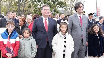 Sarıyer Belediye Başkanı Aksu, 23 Nisan Resmi Töreni'ne katıldı