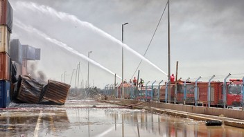 Limandaki patlamada can kaybı 65'e yükseldi