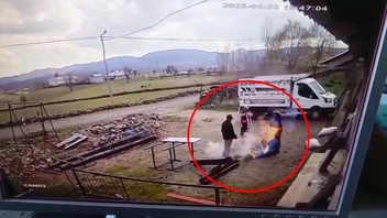 Kesmek istedikleri varil bomba gibi patladı
