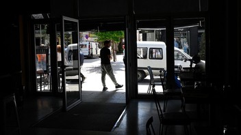 Avrupa'daki elektrik krizi Türkiye'ye sıçrar mı? Bakan Bayraktar'dan dikkat çeken açıklama