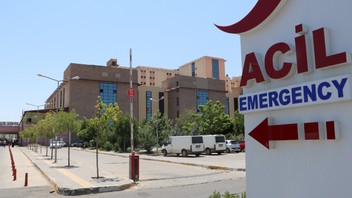53 ilkokul öğrencisi hastaneye kaldırıldı